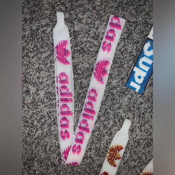 Indigenous Beadwork (Lanyards/KeyChains) - Picture 4 of 6